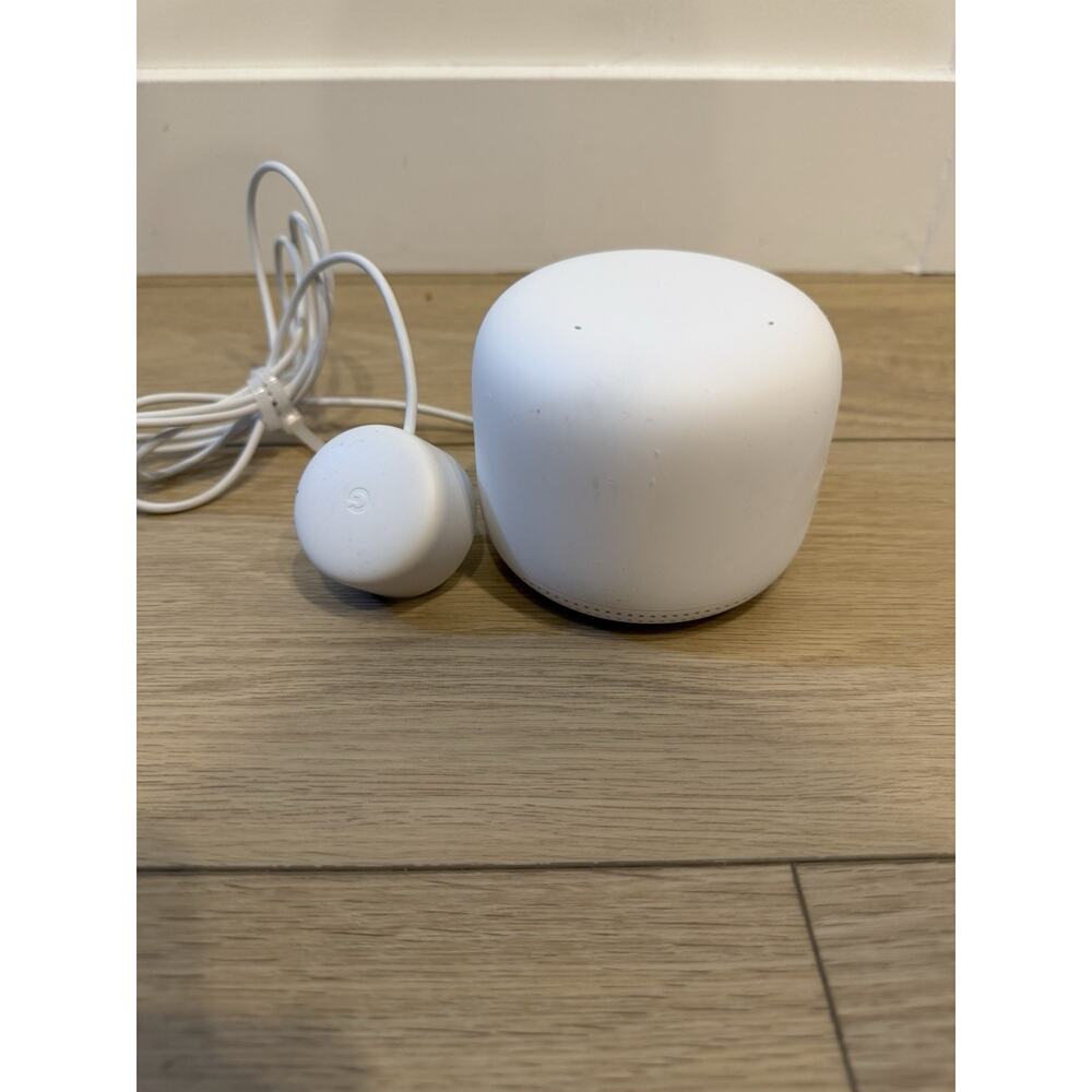 Google Nest WIFI AC1200 Add-on Point Range Extender Model H2E White w/Power